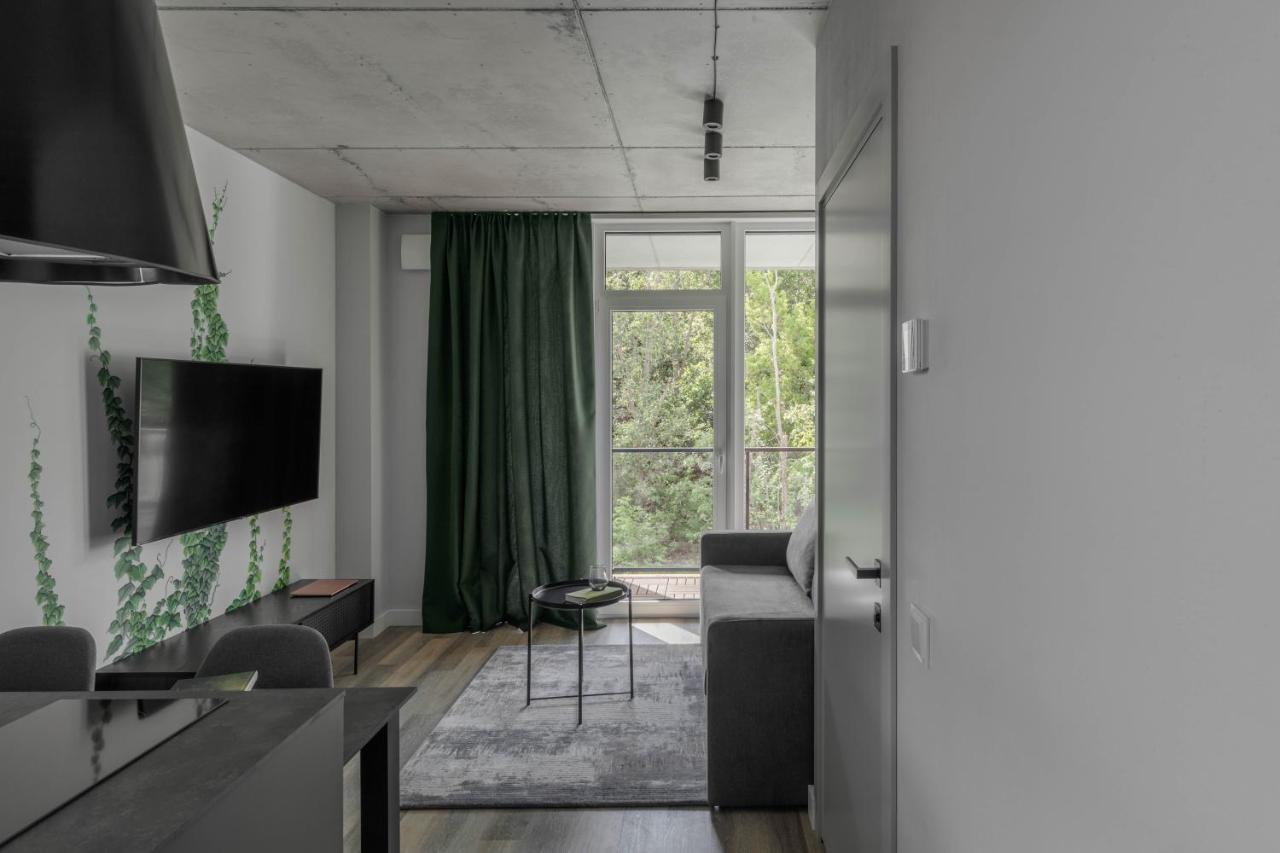 Urban Jungle Apartments By Reside Baltic วิลนีอุส ภายนอก รูปภาพ