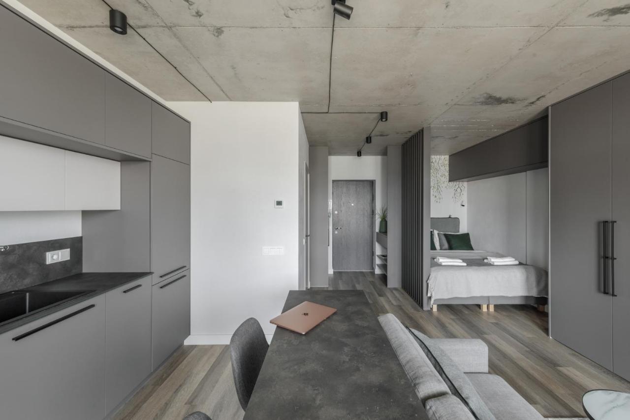 Urban Jungle Apartments By Reside Baltic วิลนีอุส ภายนอก รูปภาพ