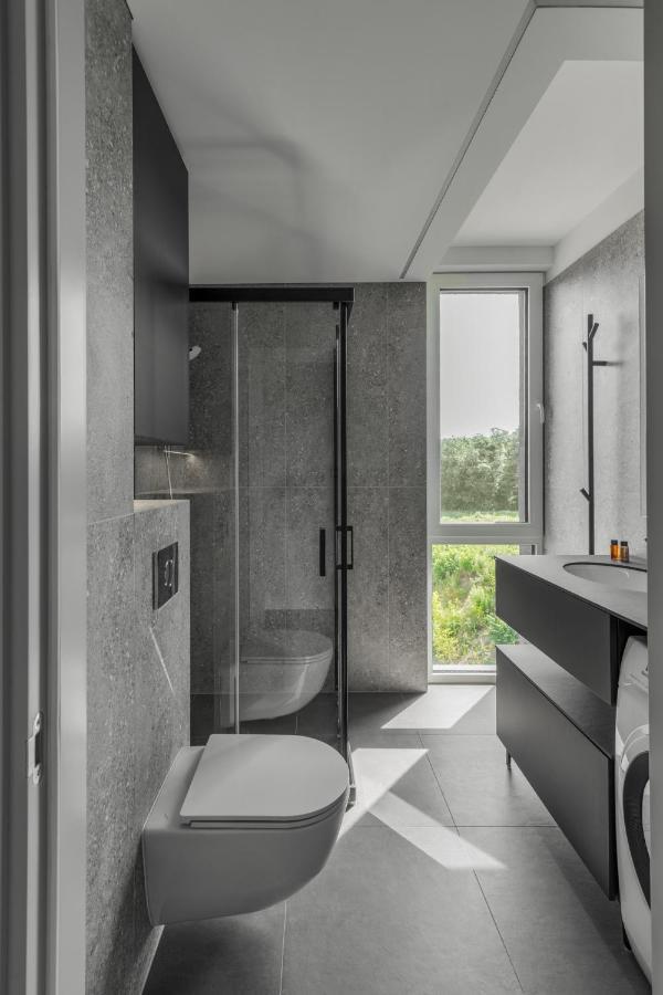 Urban Jungle Apartments By Reside Baltic วิลนีอุส ภายนอก รูปภาพ