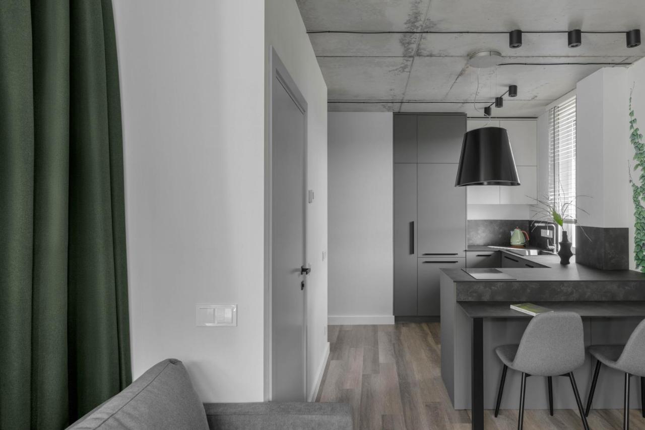 Urban Jungle Apartments By Reside Baltic วิลนีอุส ภายนอก รูปภาพ